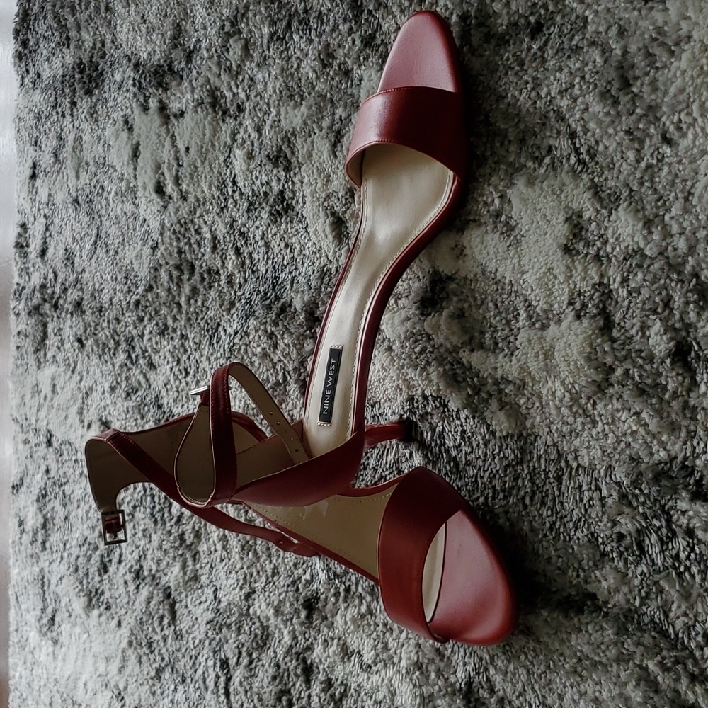 Nine West Red heels size 11